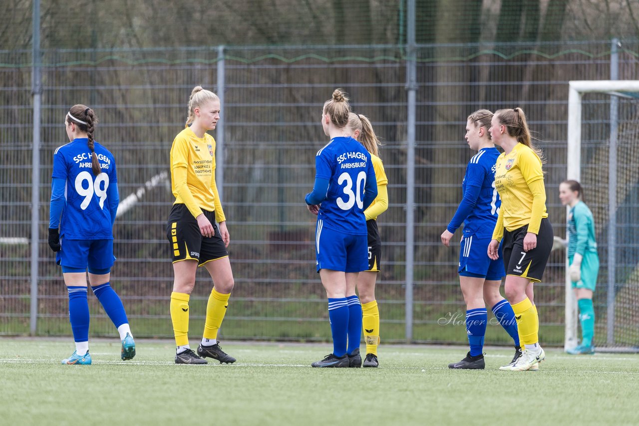 Bild 107 - F SSC Hagen Ahrensburg - SV Frisia Risum-Lindholm : Ergebnis: 1:2